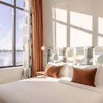 Hotel Upon Harbor - Bay Seixal (Setubal)