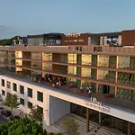 Hotel Upon Harbor - Bay Seixal (Setubal)
