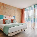 Hotel Upon Harbor - Bay Seixal (Setubal)