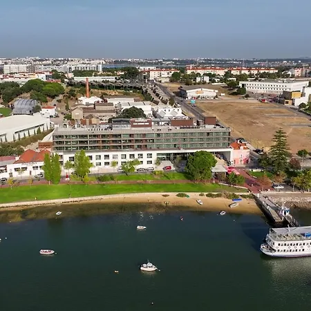 Upon Harbor - Bay Hotel Seixal (Setubal)