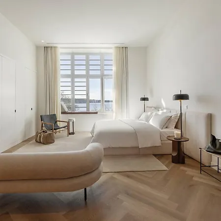 Upon Harbor - Bay Hotell 4*