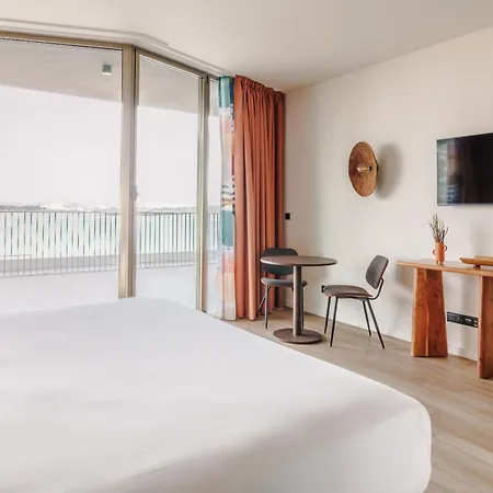 Upon Harbor - Bay Seixal (Setubal)