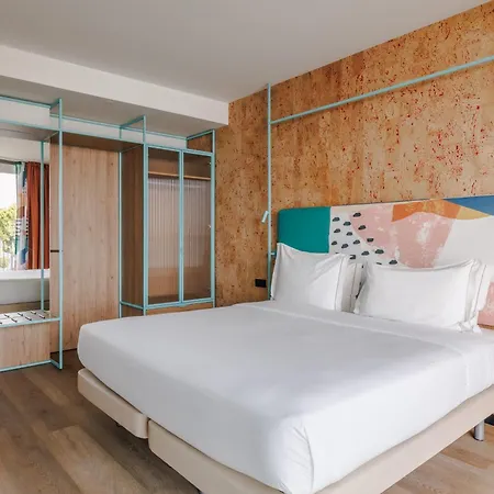 Upon Harbor - Bay 4*