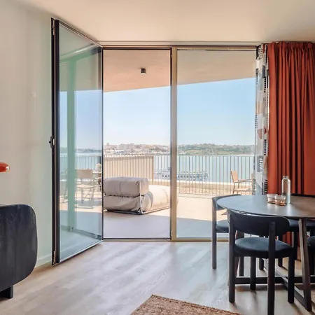 Hotel Upon Harbor - Bay