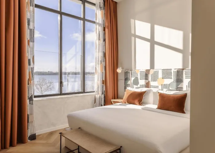 Otel Upon Harbor - Bay 4*